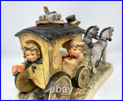 Goebel Hummel Fond Goodbye 660 Figurine Mint in Box with COA