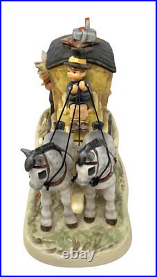 Goebel Hummel Fond Goodbye 660 Figurine Mint in Box with COA