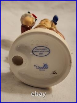 Goebel Hummel For Mommy 2258 TMK8 2007 Figurine First Issue Germany Goebel Hummel For Mommy 2258 TMK8 2007 Figurine First Issue Germany