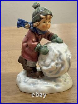 Goebel Hummel Frosty First Snow Little Girl 2035 NO BOX