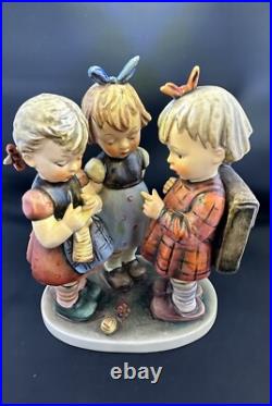 Goebel Hummel HUM #177/I School Girl-TMK 4- 7.5 in EX condition, no box Goebel Hummel HUM #177/I School Girl-TMK 4- 7.5 in EX condition, no box