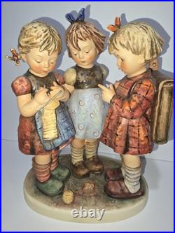 Goebel Hummel HUM#177 School Girls-Large 9.5 in-TMK 3, NEAR MINT, no box Goebel Hummel HUM#177 School Girls-Large 9.5 in-TMK 3, NEAR MINT, no box