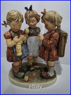 Goebel Hummel HUM#177 School Girls-Large 9.5 in-TMK 3, NEAR MINT, no box Goebel Hummel HUM#177 School Girls-Large 9.5 in-TMK 3, NEAR MINT, no box