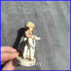 Goebel Hummel HUM 2231 Friendly Feeding Figurine 3.5 TMK8 Germany 2005