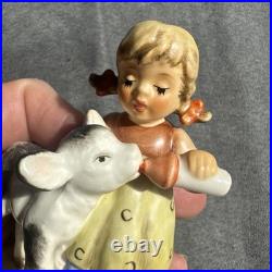 Goebel Hummel HUM 2231 Friendly Feeding Figurine 3.5 TMK8 Germany 2005