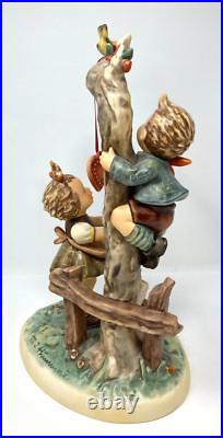 Goebel Hummel Here's My Heart 766 Figurine Mint in Box with COA