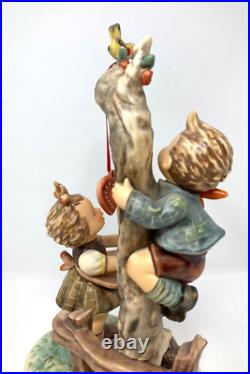 Goebel Hummel Here's My Heart 766 Figurine Mint in Box with COA