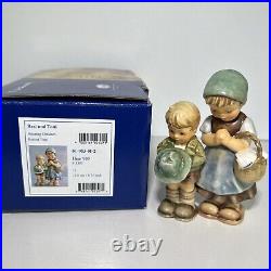 Goebel Hummel Hum #903 Adoring Children 4.75 Inch New In box? 2005? Germany