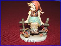 Goebel Hummel Just Resting TMK 112/1, Full bee, Crown, Signed W Goebel, NrMT