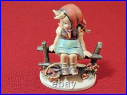 Goebel Hummel Just Resting TMK 112/1, Full bee, Crown, Signed W Goebel, NrMT