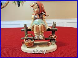 Goebel Hummel Just Resting TMK 112/1, Full bee, Crown, Signed W Goebel, NrMT
