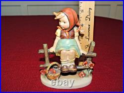 Goebel Hummel Just Resting TMK 112/1, Full bee, Crown, Signed W Goebel, NrMT