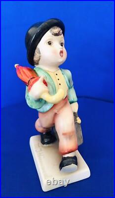 Goebel Hummel MERRY WANDERER 1949 US ZONE GERMANY TMK1 CROWN 11/0 Quartered Base