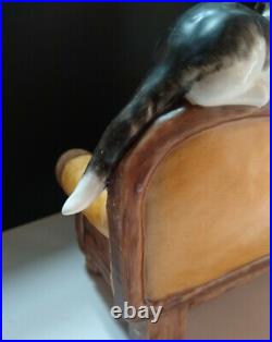 Goebel Hummel MOMENTS IN TIME STORY TIME #2261 Girl Book Boy Sofa Cat REPAIR