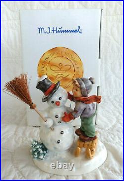 Goebel Hummel Making New Friends # 2002 First Issue, 6-3/4 Snowman TMK7 Box