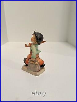 Goebel Hummel Merry Wanderer 11 2/0 Figurine