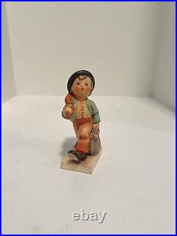 Goebel Hummel Merry Wanderer 11 2/0 Figurine