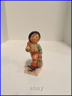 Goebel Hummel Merry Wanderer 11 2/0 Figurine