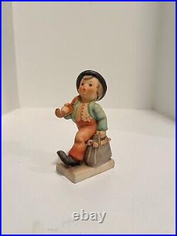 Goebel Hummel Merry Wanderer 11 2/0 Figurine