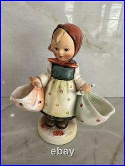 Goebel Hummel Mother's Darling 5 1/2 inch #175 TMK-5Germany