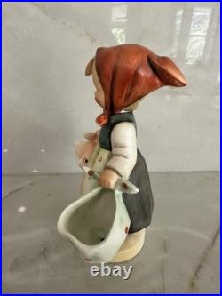 Goebel Hummel Mother's Darling 5 1/2 inch #175 TMK-5Germany