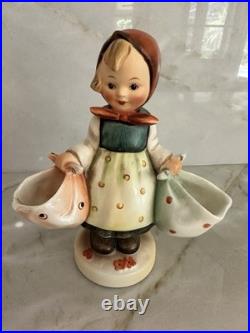 Goebel Hummel Mother's Darling 5 1/2 inch #175 TMK-5Germany