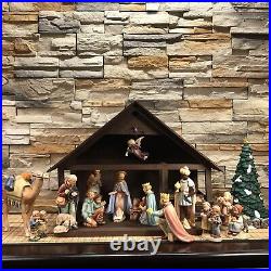 Goebel Hummel Nativity 18 Piece Set plus Manger/Crèche & Lighted Dept 56 Tree