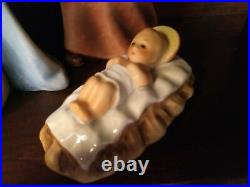 Goebel Hummel Nativity Set With Wooden Stable 9 Piece Tallest Figure Is 8 Inches