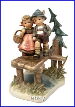 Goebel Hummel On Our Way 472 Figurine Mint in Box with COA