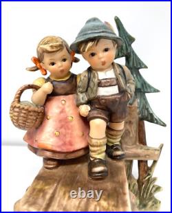 Goebel Hummel On Our Way 472 Figurine Mint in Box with COA