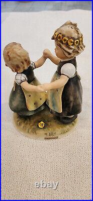Goebel Hummel Porcelain Figurine 6 3/4 Spring Dance #353/I TMK 6 W. Germany