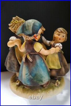 Goebel Hummel RING AROUND THE ROSIE Figurine #348 TMK 3 Sisters Friends CHIP