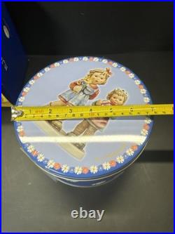 Goebel Hummel Special Delivery Figurine #2248 + Box/ Limited Ed