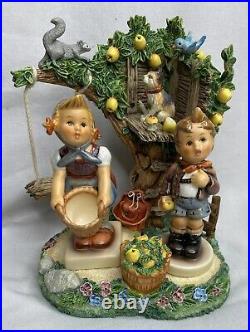 Goebel Hummel TREEHOUSE TREATS with Little Helper & Cheeky Fellow Figurines MIB