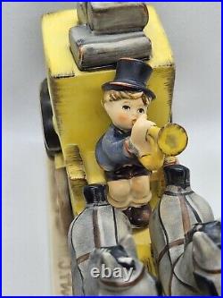 Goebel Hummel'The Mail Is Here' 226 Stagecoach Figurine FULL BEE TMK-2 1952