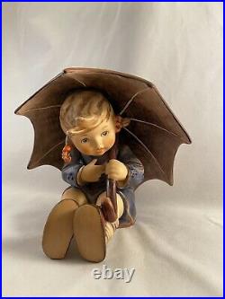 Goebel Hummel Umbrella Boy And Girl Figurines 152/A&B 5