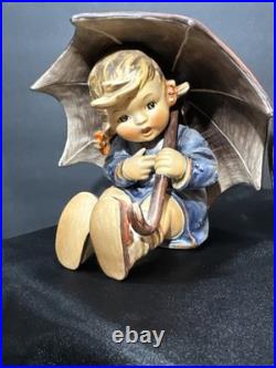 Goebel Hummel Umbrella Boy & Girl Set 152/0 & 152/0 B TMK-5 TMK-6 W. Germany