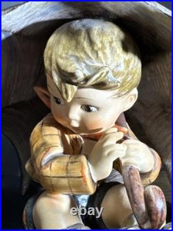 Goebel Hummel Umbrella Boy & Girl Set 152/0 & 152/0 B TMK-5 TMK-6 W. Germany