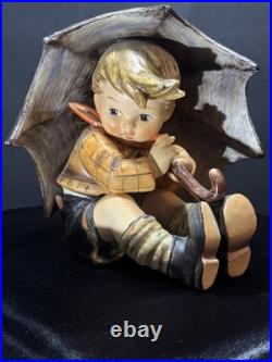 Goebel Hummel Umbrella Boy & Girl Set 152/0 & 152/0 B TMK-5 TMK-6 W. Germany