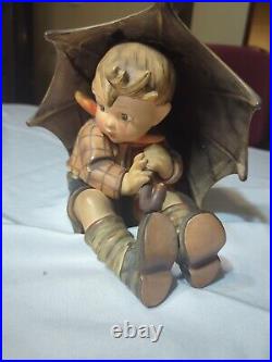 Goebel Hummel Umbrella Boy and Umbrella Girl TMK3 8 Figurines READ