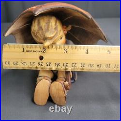 Goebel Hummel Umbrella Girl Vintage 1957 Figurine 152/0B Made in Germany 4.5x5
