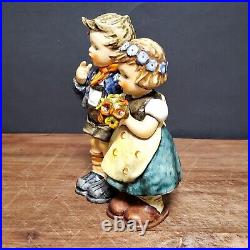 Goebel Hummel We Congratulate HUM 260/F Large Figurine