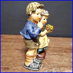 Goebel Hummel We Congratulate HUM 260/F Large Figurine