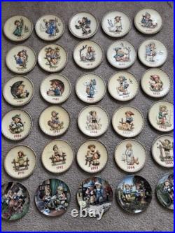 Goebel M. I. Hummel 25 Annual Plate 1972 West Germany 8 Bas Relief Porcelain