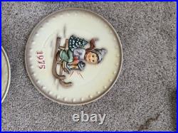 Goebel M. I. Hummel 25 Annual Plate 1972 West Germany 8 Bas Relief Porcelain