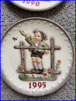 Goebel M. I. Hummel 25 Annual Plate 1972 West Germany 8 Bas Relief Porcelain