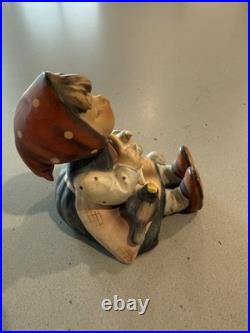 Goebel M. I. Hummel Figurine HAPPY PASTTIME #69 Knitting Girl TMK 1
