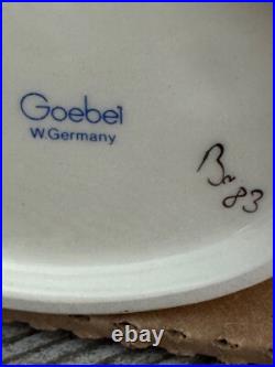Goebel M. I. Hummel figure AUF WIEDERSEHEN Goodbye #153 Germany 1970's TMK6 Goebel M. I. Hummel figure AUF WIEDERSEHEN Goodbye #153 Germany 1970's TMK6