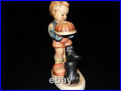 Goebel hummel figurine # 9 BEGGING HIS SHARE large 5,75 TMK 1 & TMK 2 CROWN