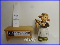 HUMMEL 2262 How Can I Help You 2007 ST PAUL CONVENTION Candy Girl withPodium MIB